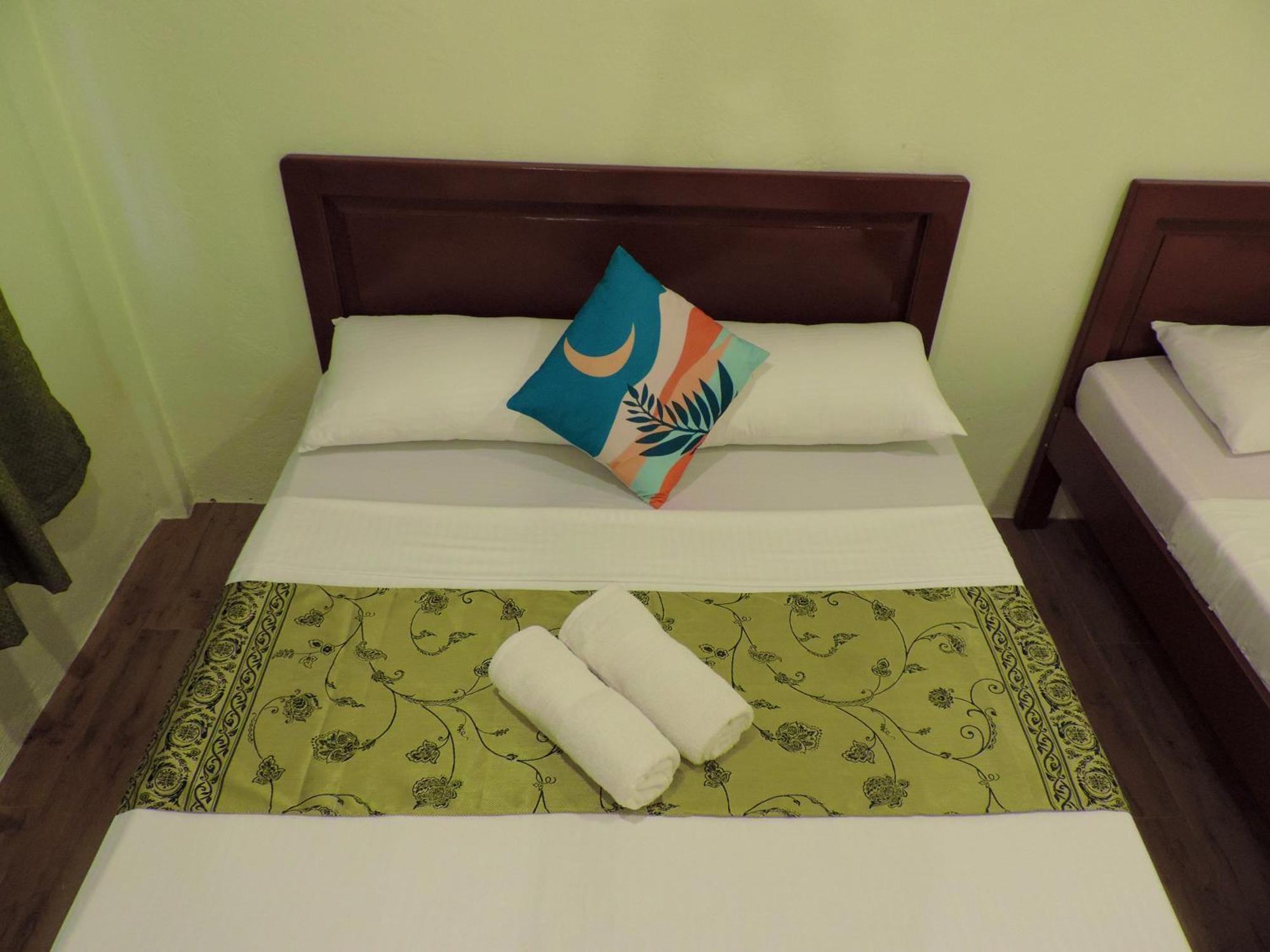 Chekesh Casa Hotel Siquijor Bagian luar foto
